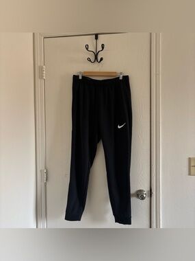 NWT Nike Men’s Medium Dri-FIT Jogger Pants Black Athletic Sweatpants